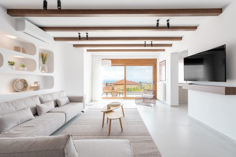 TV and multimedia, Living room, Seating area, Sea view