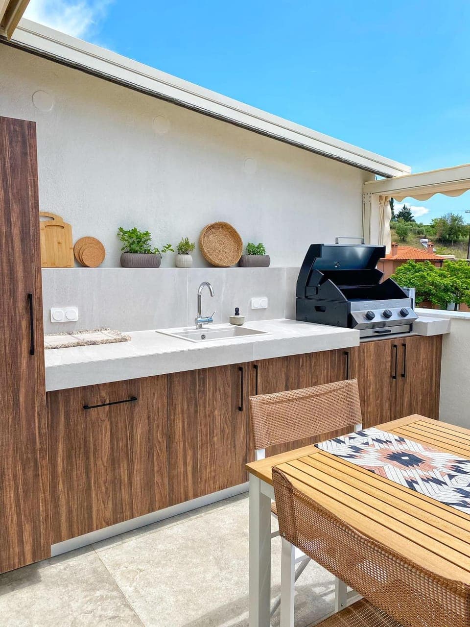 BBQ facilities, BBQ facilities, View (from property/room), Balcony/Terrace, Kitchen or kitchenette, Seating area, Dining area