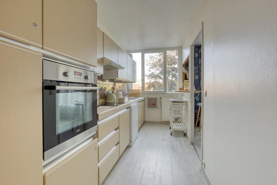 Dining area, dishwasher, minibar, pet friendly, stove