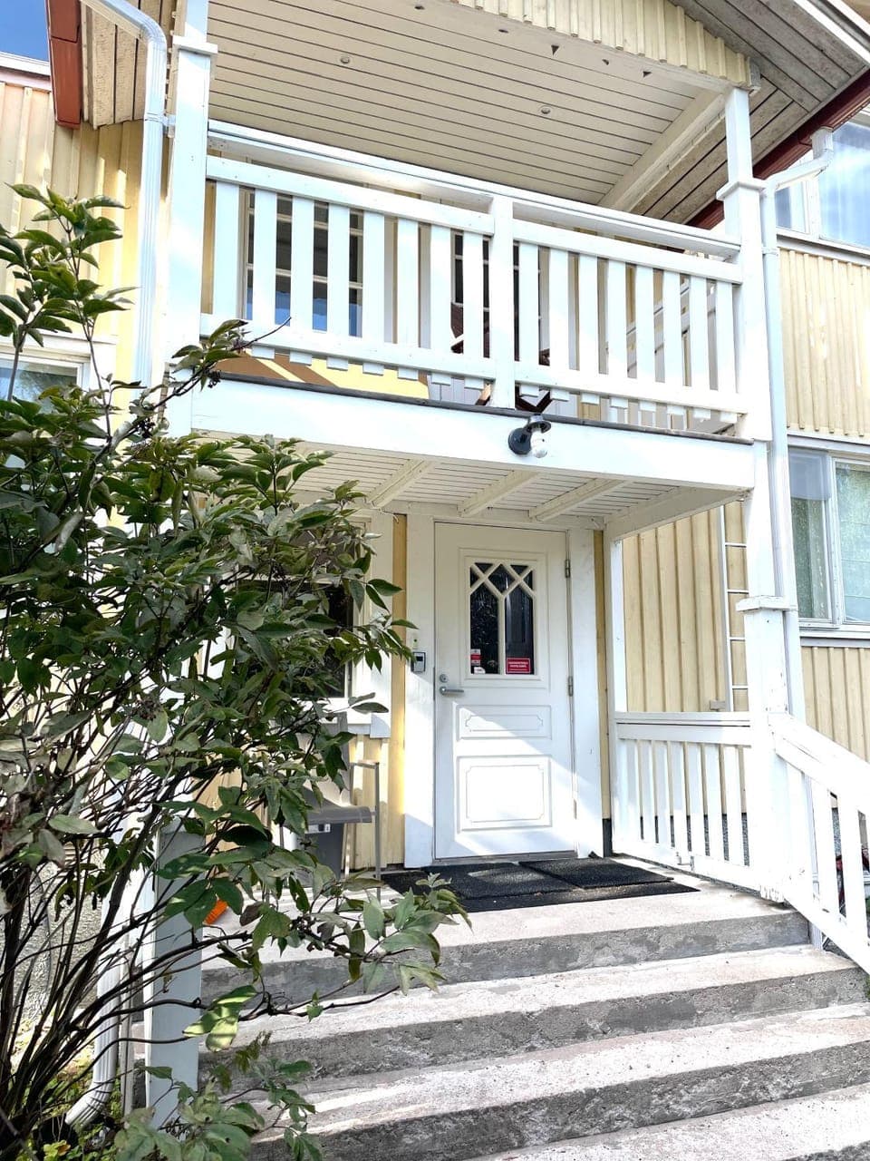 Property building, Facade/entrance, Balcony/Terrace
