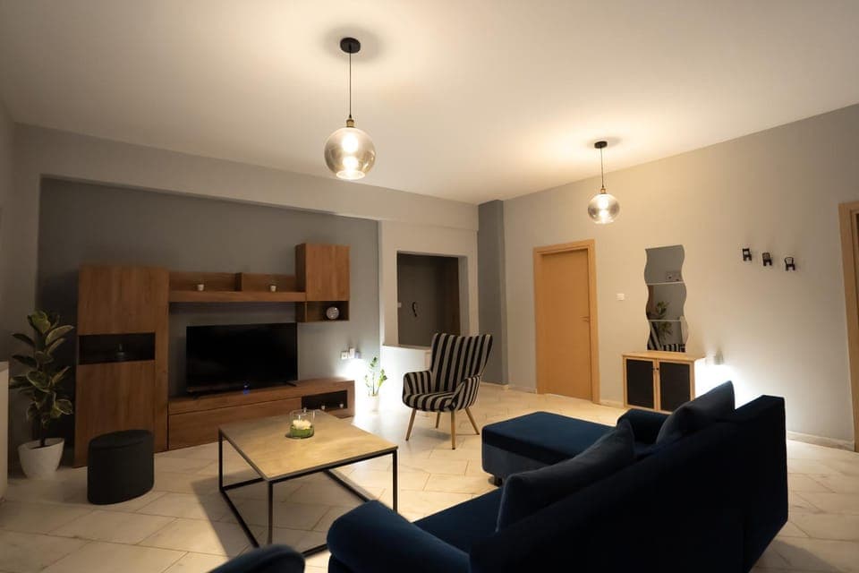 TV and multimedia, Living room, Seating area