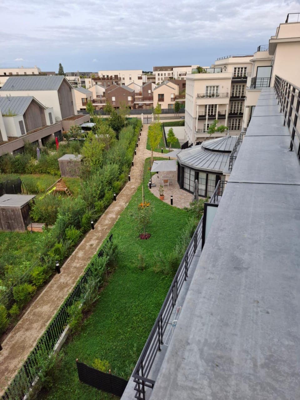 Restaurant/places to eat, Garden view