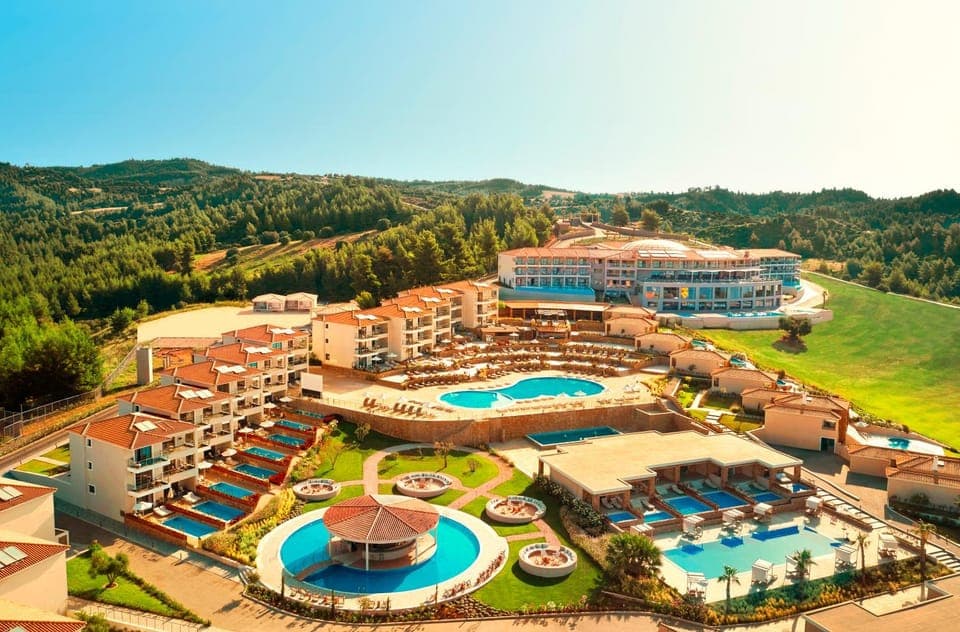 Property building, Swimming pool