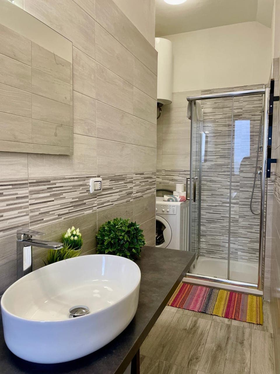 Shower, Bathroom, washing machine