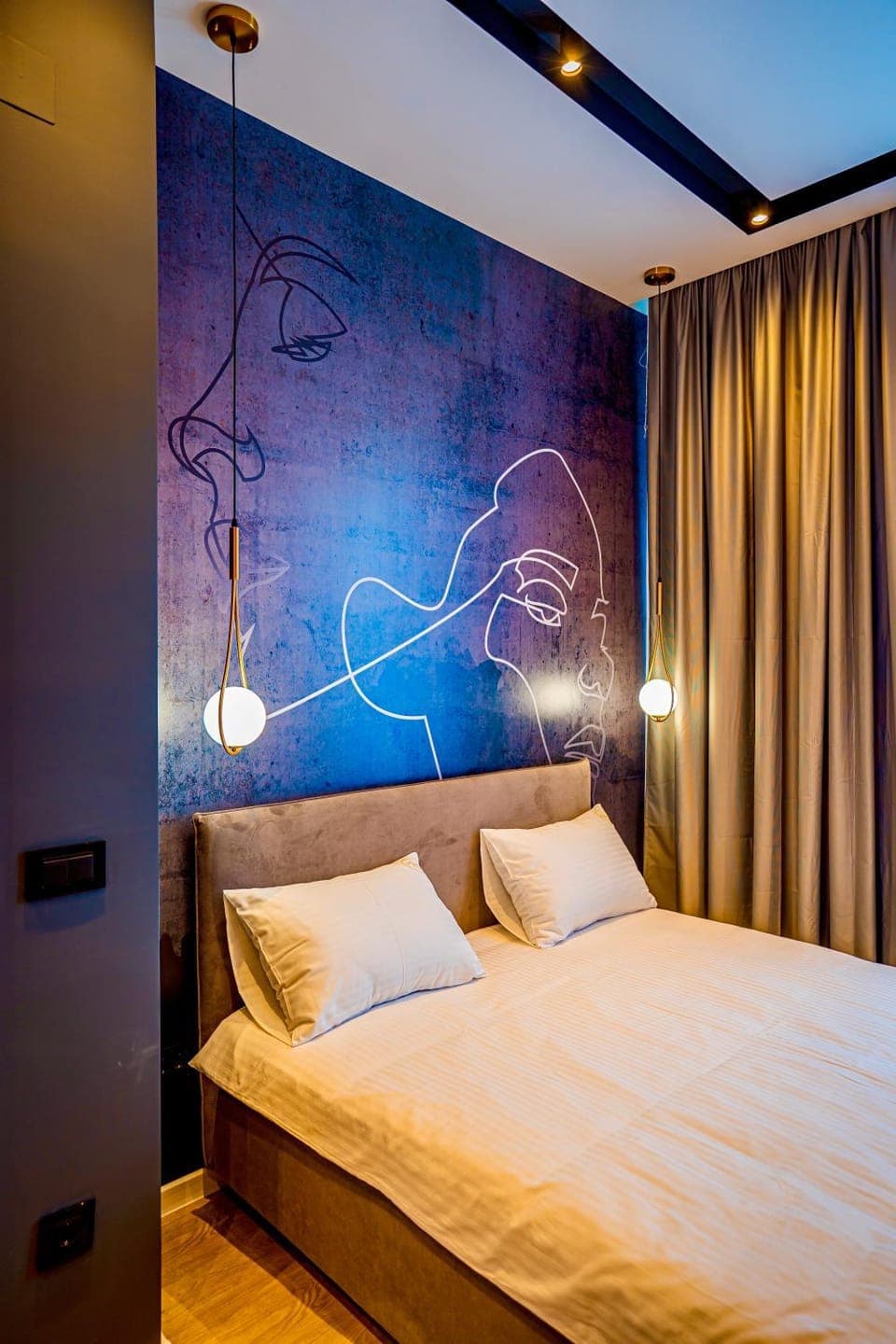 Bed, Photo of the whole room, Bedroom