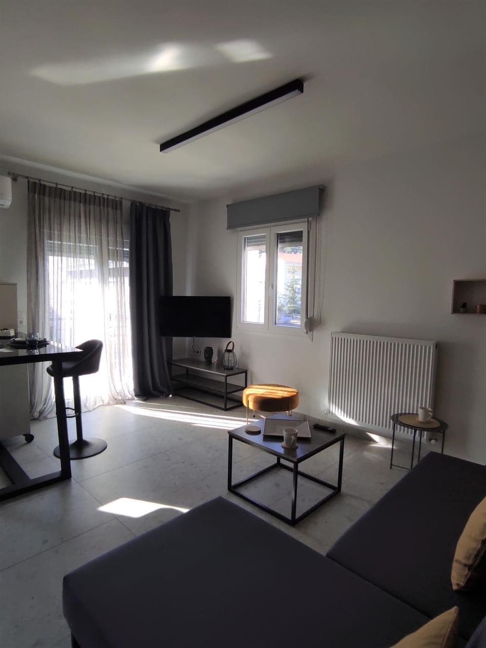 TV and multimedia, Seating area