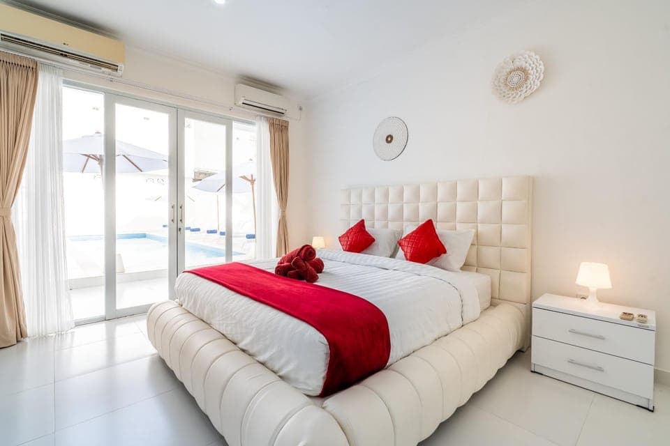 Bed, Photo of the whole room, air conditioner