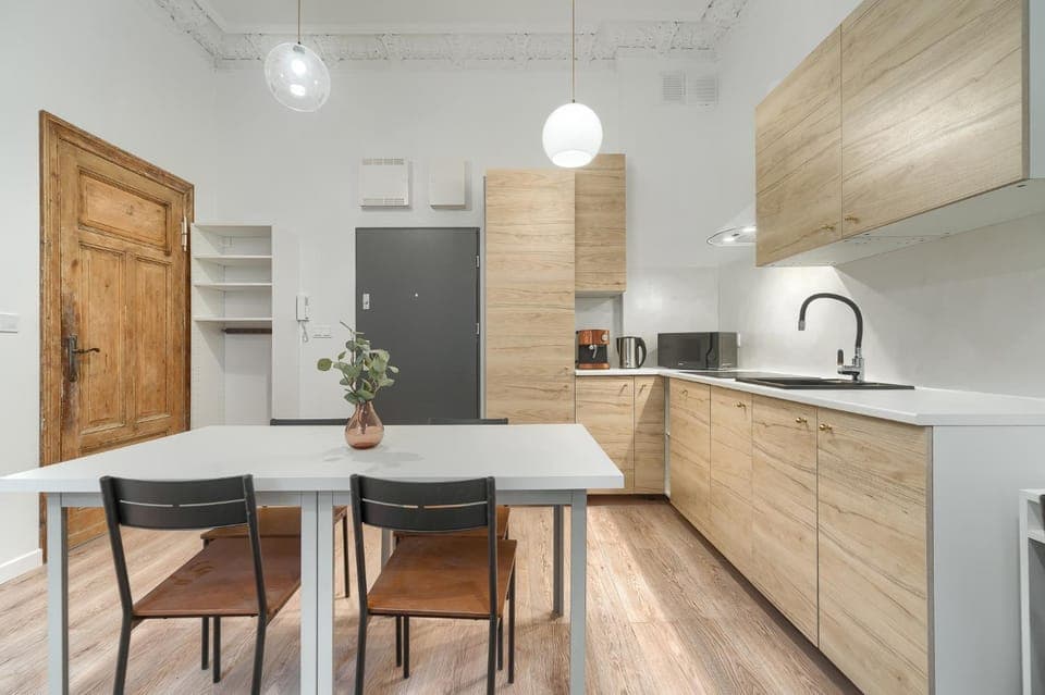 Kitchen or kitchenette, Dining area, minibar, pet friendly, stove