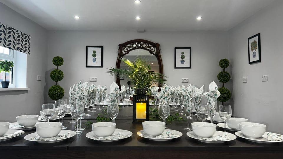 Kitchen or kitchenette, kitchen