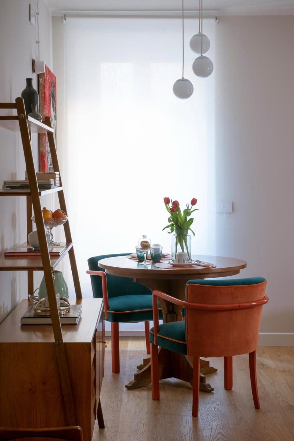 Seating area, Dining area