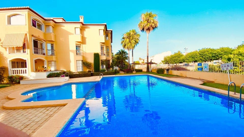 Garden, Swimming pool