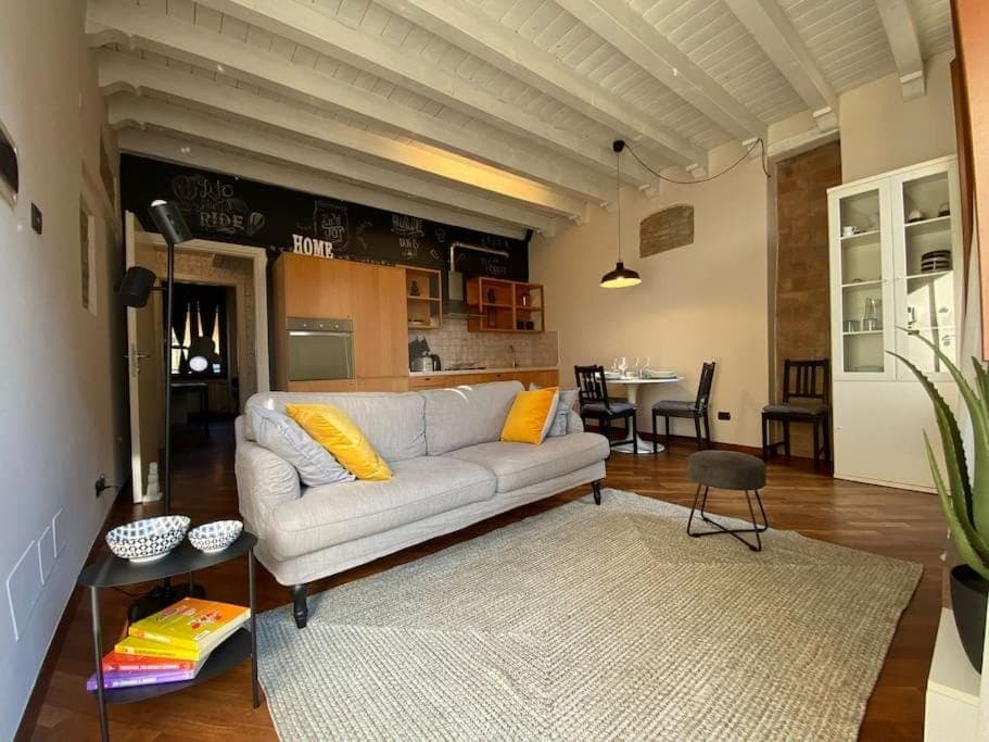 Kitchen or kitchenette, Living room, Dining area