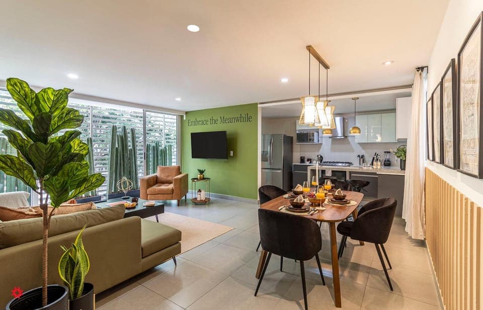 Communal lounge/ TV room, TV and multimedia, Living room, Seating area, Evening entertainment