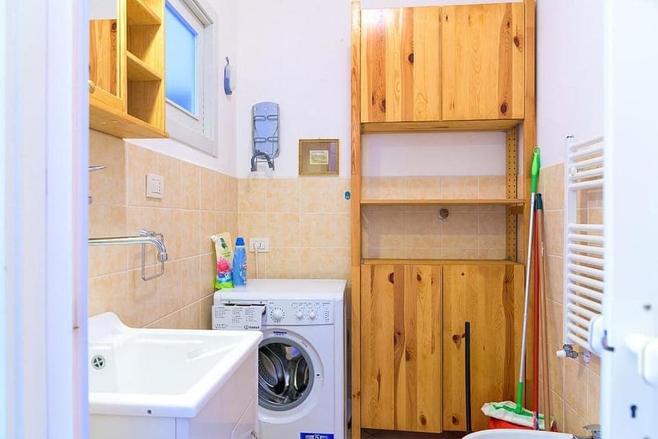 Toilet, Bathroom, bidet, washing machine