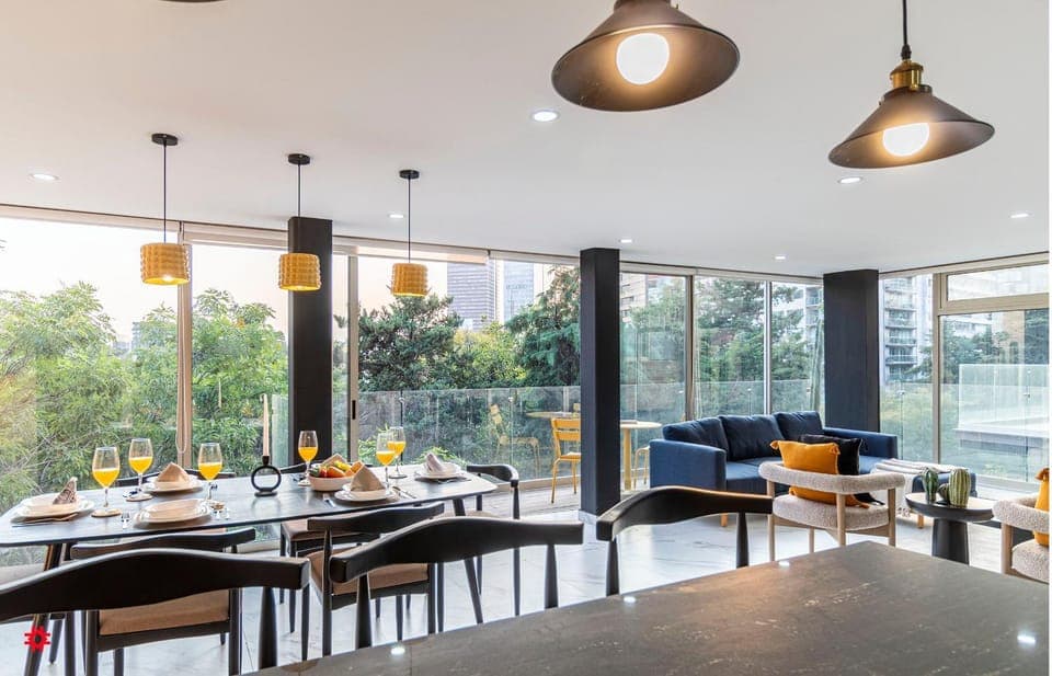 Food and drinks, Dining area, Food