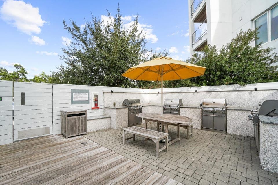 People, People, People, Natural landscape, BBQ facilities, BBQ facilities, Balcony/Terrace, Seating area, Guests, Guests, Guests, Area and facilities, group of guests, group of guests, group of guests, Family, Family, Family