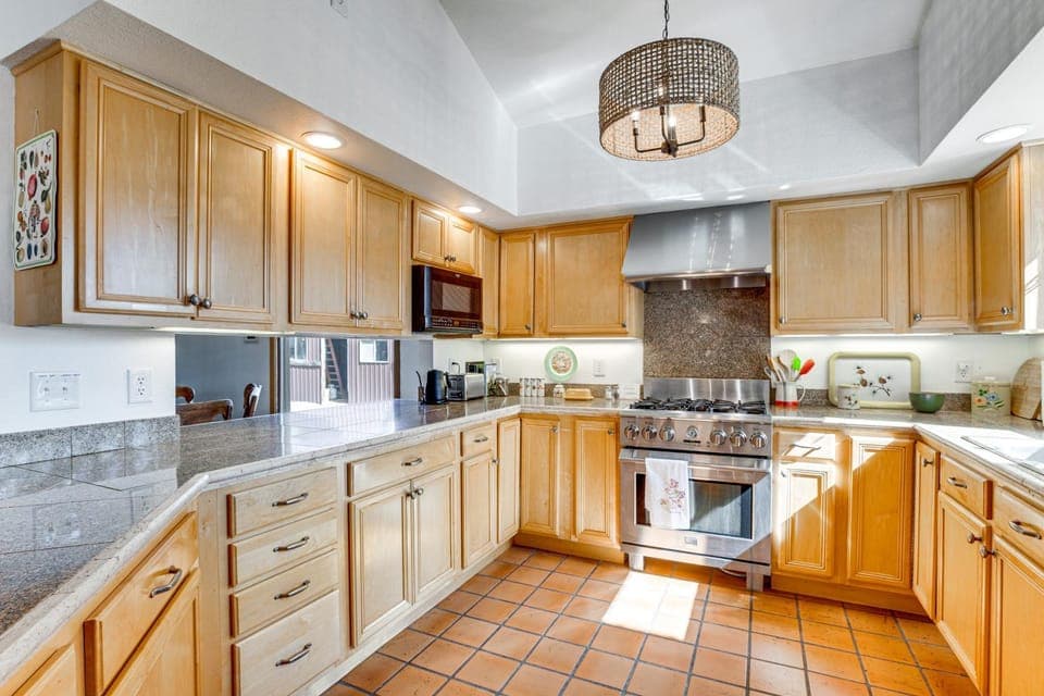 Hot Tub, Wineries, Mtn Views: Palisade Home! House in Colorado