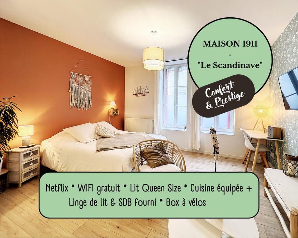 Property building, Bed, TV and multimedia, Photo of the whole room, Bedroom, locker, wardrobe