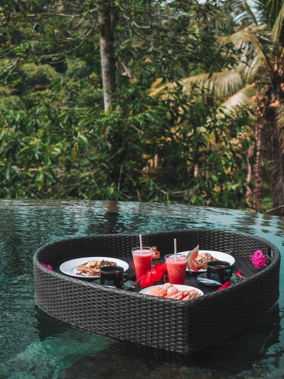 Property building, Swimming pool, Breakfast