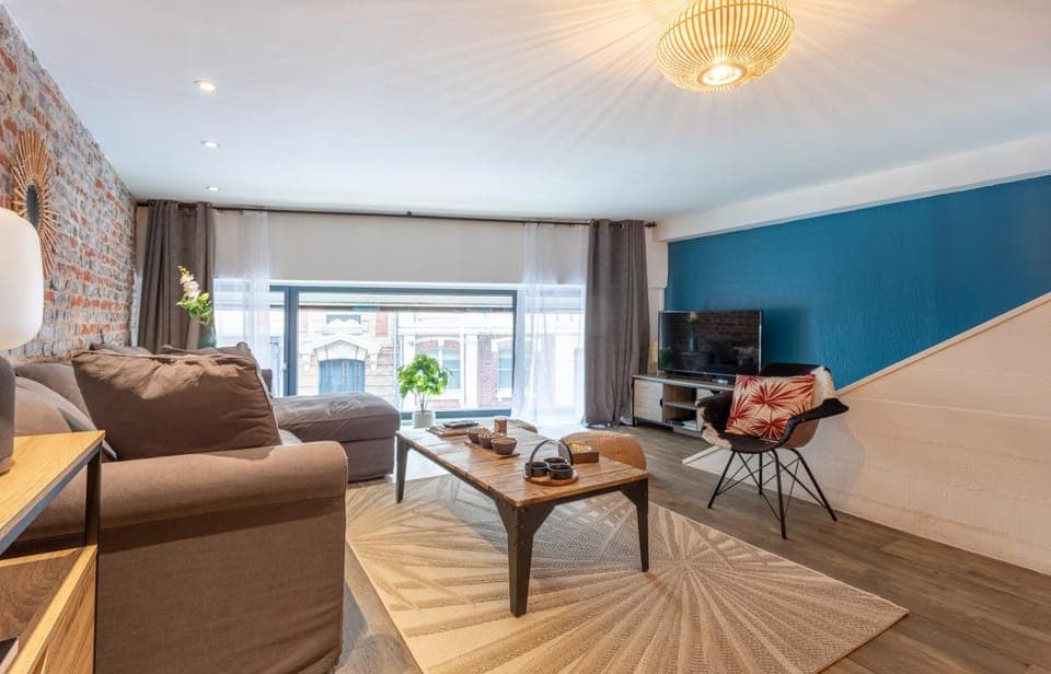 Communal lounge/ TV room, TV and multimedia, Living room