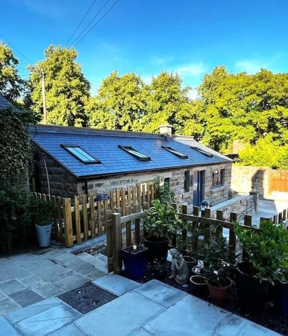 Property building, Day