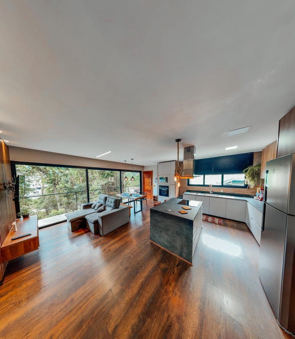 Communal lounge/ TV room, Kitchen or kitchenette, Living room