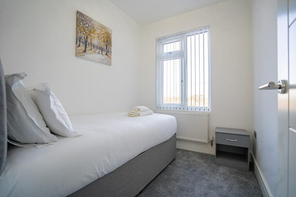 Bed, Bedroom, internet