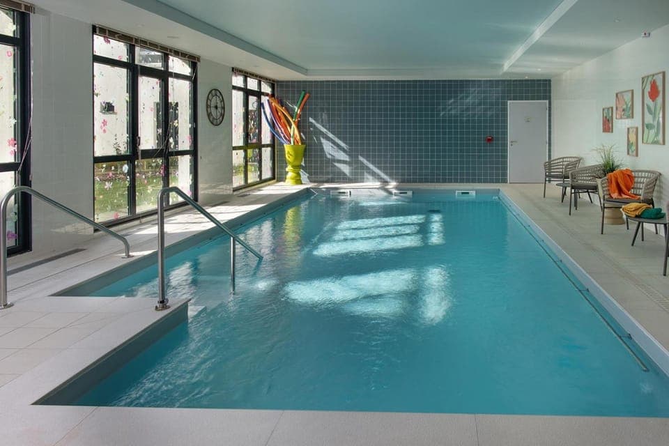 Pool view, Swimming pool