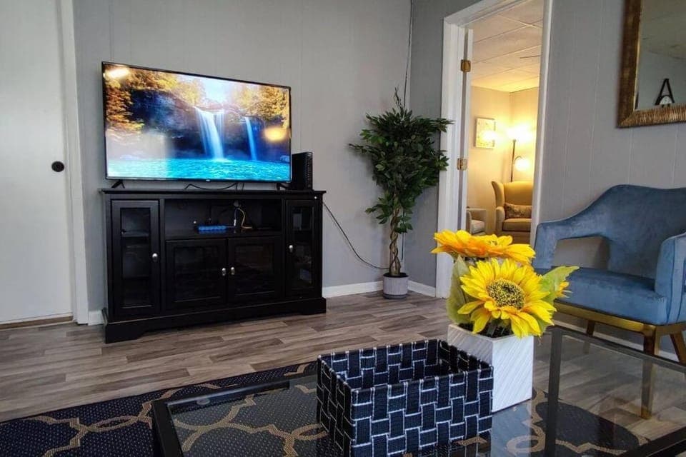 Living room, Evening entertainment