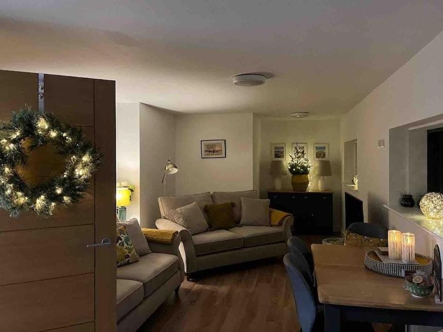 Living room, Seating area