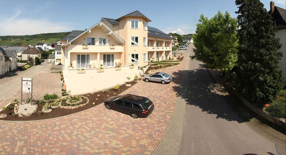 Property building, Street view