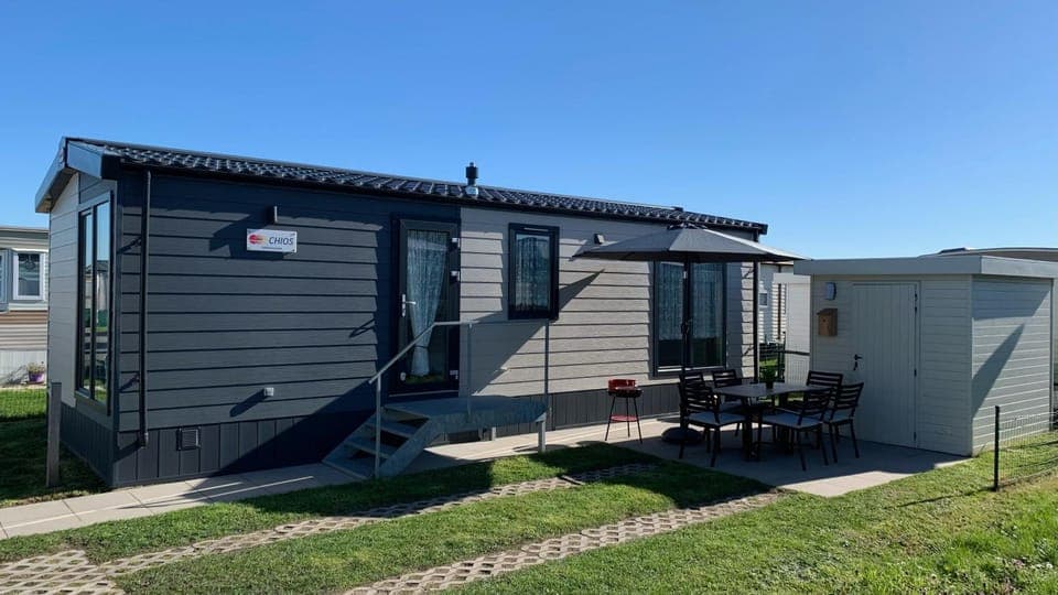 Property building, Balcony/Terrace