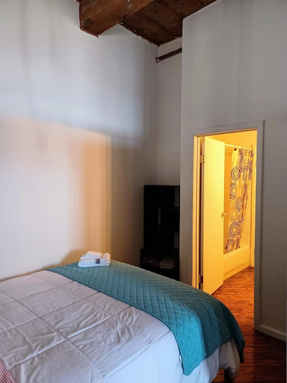 Shower, Bed, Bathroom, Bedroom, Bath