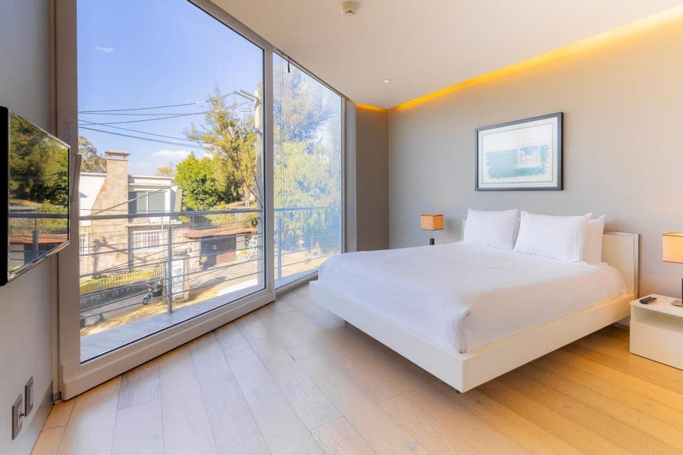 Bed, Photo of the whole room, Bedroom