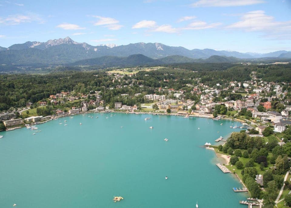 Nearby landmark, Off site, Day, Natural landscape, Bird's eye view