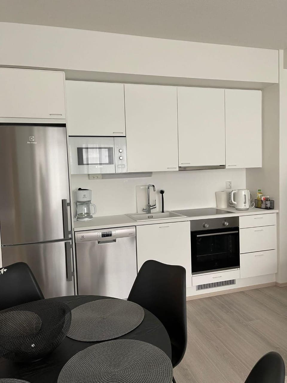 Coffee/tea facilities, Kitchen or kitchenette, Dining area, dishwasher, minibar, pet friendly, stove, toaster