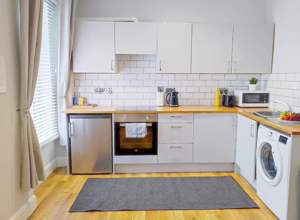Chic Apt in the Heart of Portrush - Princess Green 2 Apartment in Portrush