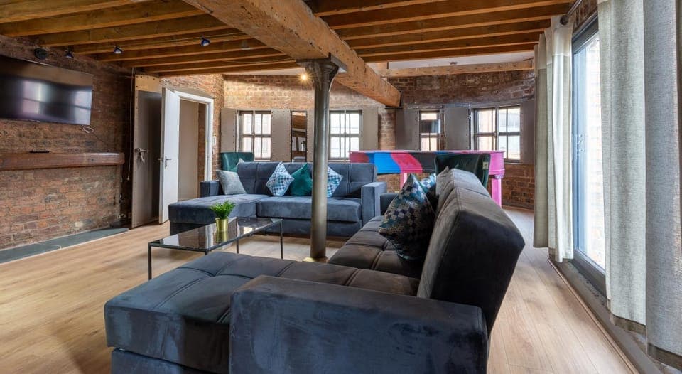 TV and multimedia, Living room, Seating area