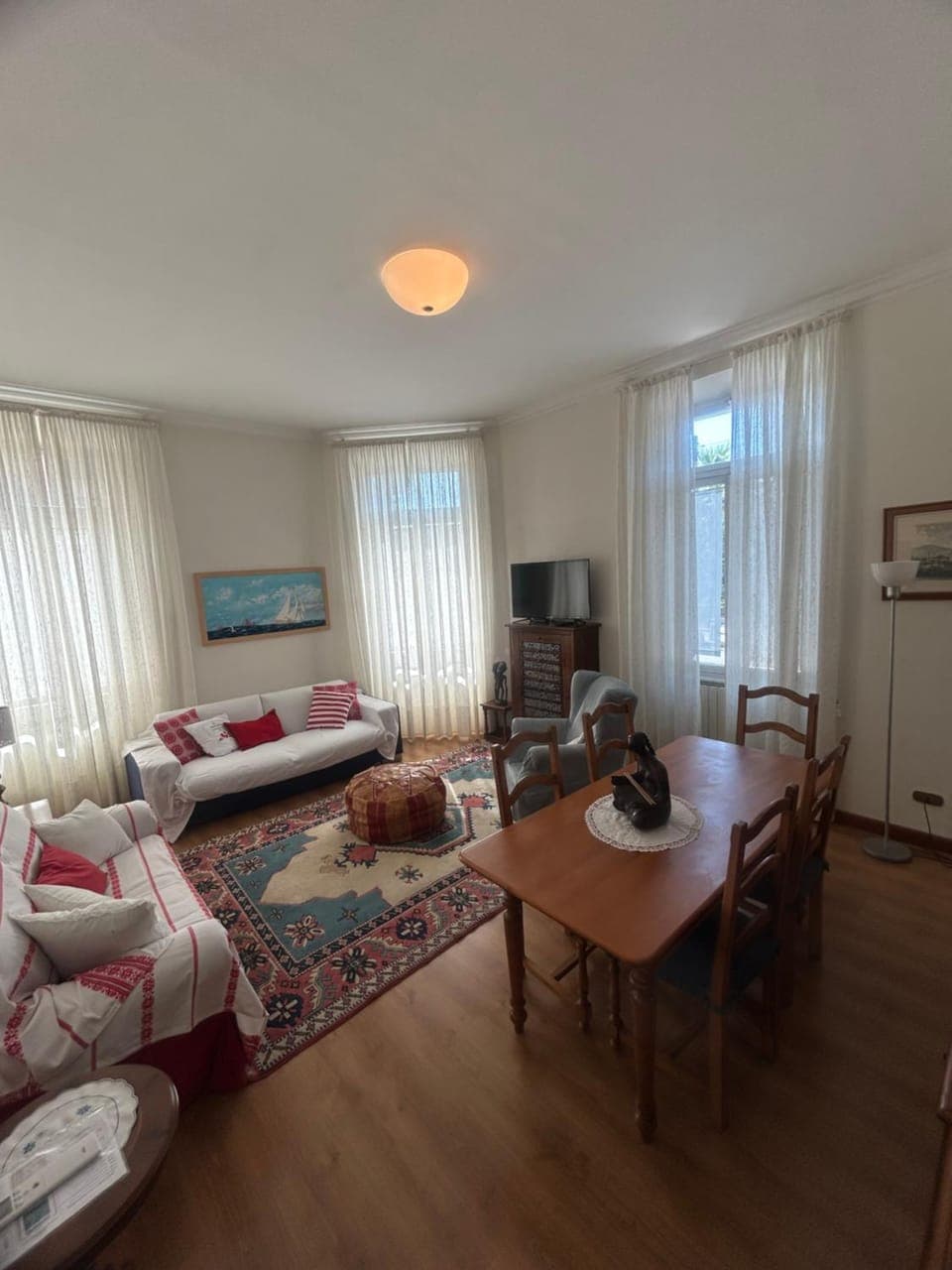 Communal lounge/ TV room