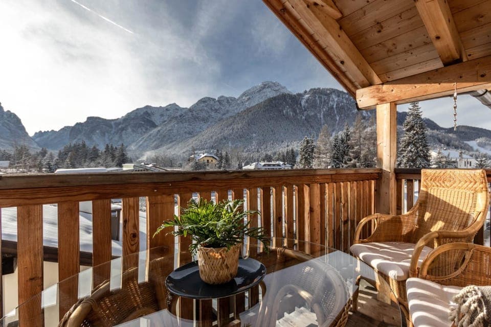 Day, Natural landscape, Winter, View (from property/room), Balcony/Terrace, Mountain view