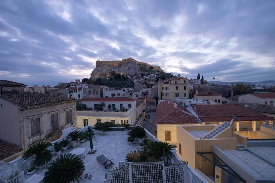 Day, Landmark view