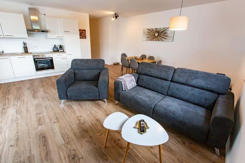 Kitchen or kitchenette, Living room, Seating area, Dining area, pet friendly