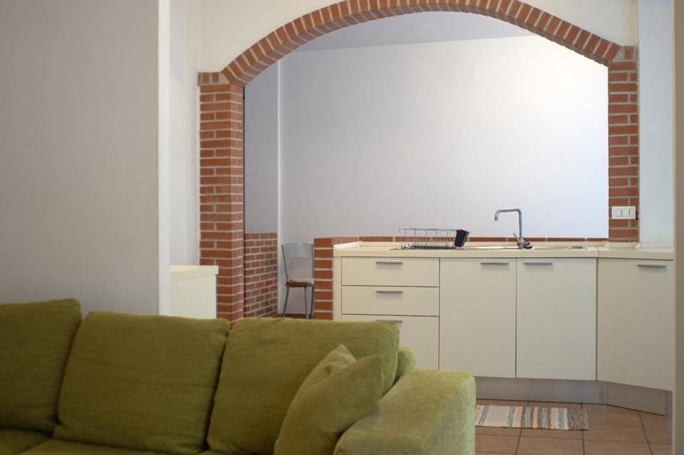 Kitchen or kitchenette, Seating area