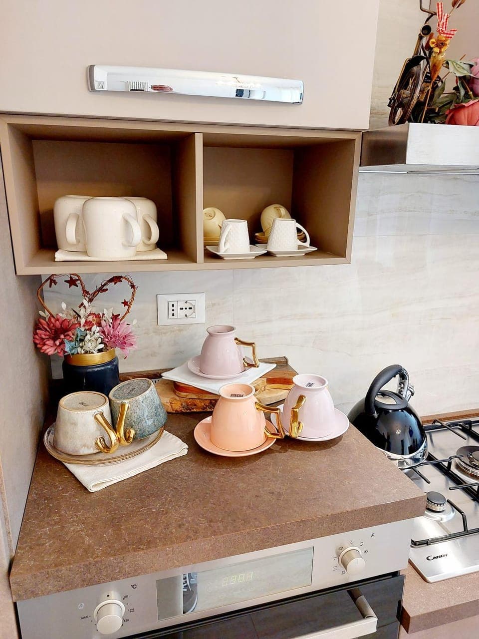 Coffee/tea facilities, Kitchen or kitchenette