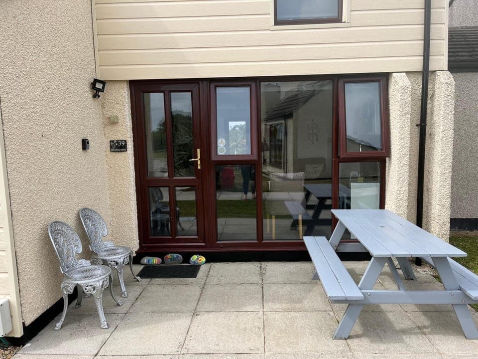 Property building, Patio, Day, View (from property/room), Balcony/Terrace