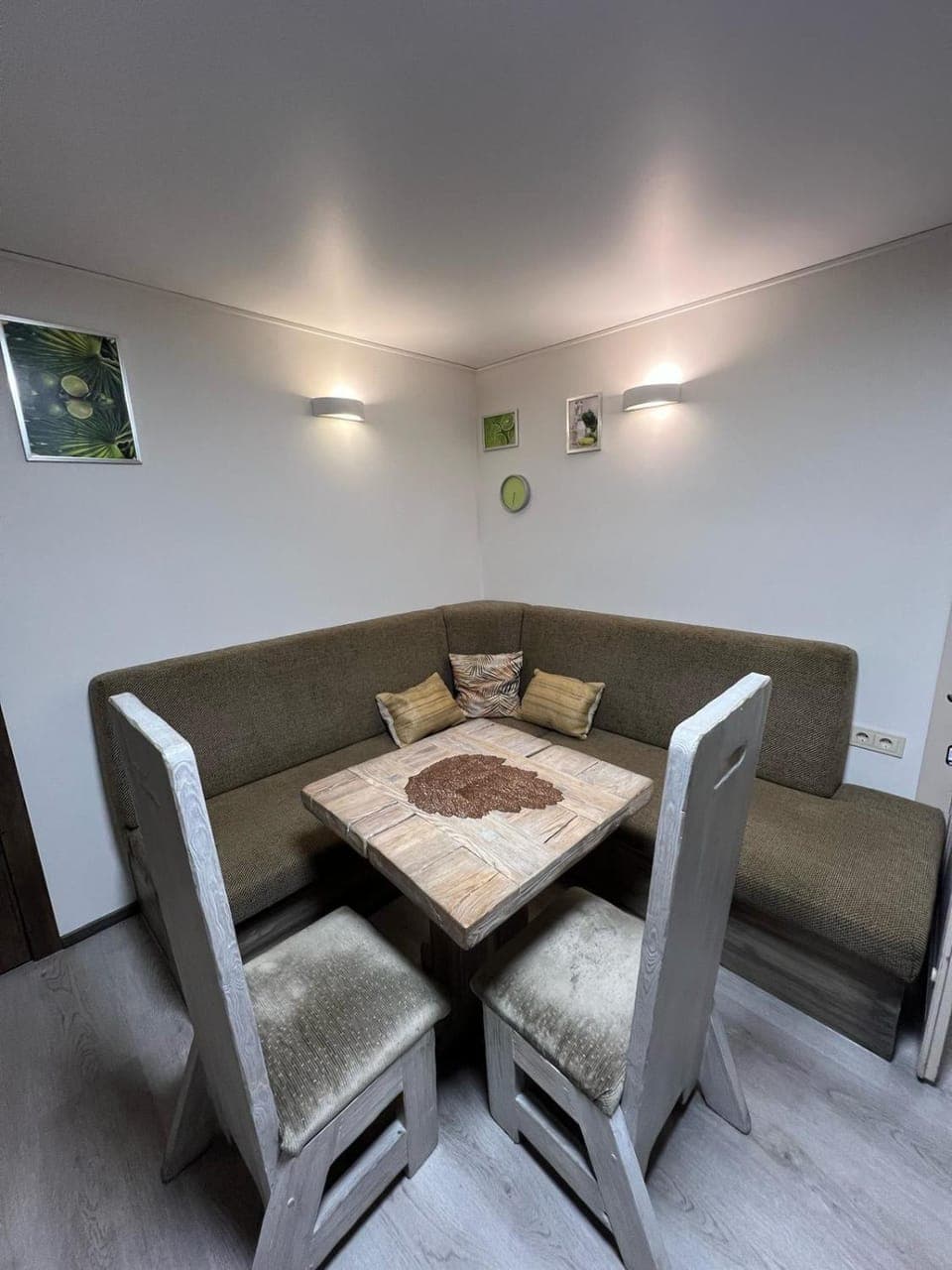 Communal lounge/ TV room, Communal kitchen