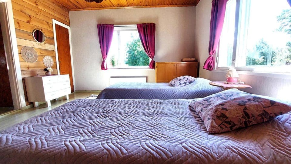Bed, Bedroom