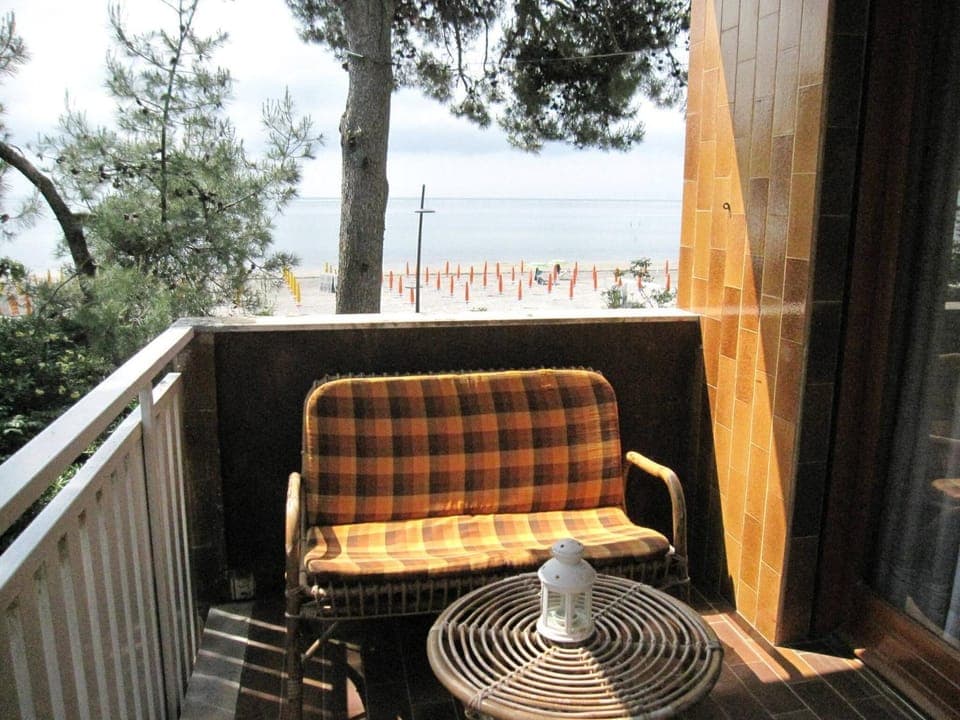 Natural landscape, View (from property/room), Balcony/Terrace, Beach, furniture