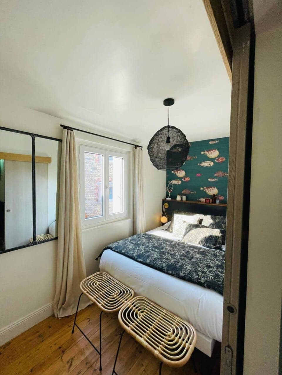 Bed, Photo of the whole room, Bedroom