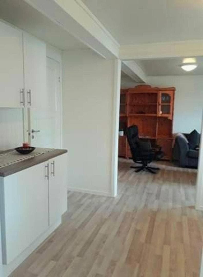Kitchen or kitchenette, Living room, Seating area